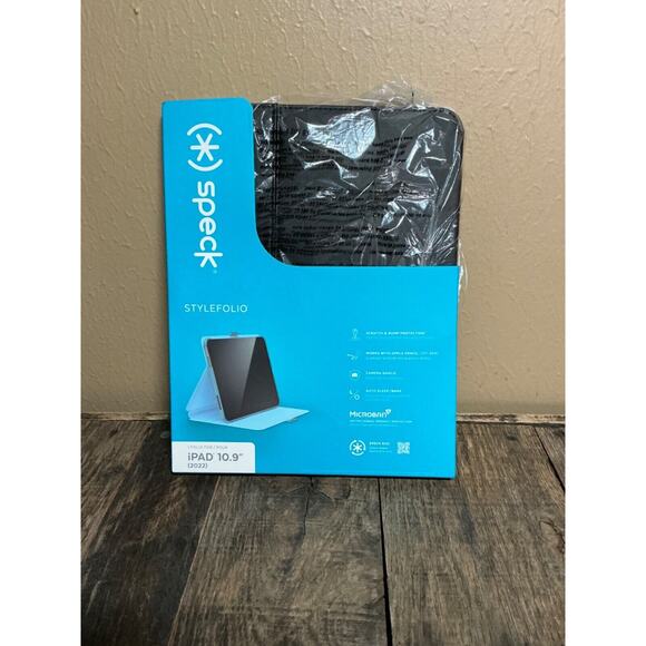 Speck Balance Folio Case for Apple 10.9" iPad 10th Gen - Black (Open Box) - Picture 2 of 8